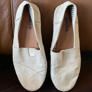 Cream Flats